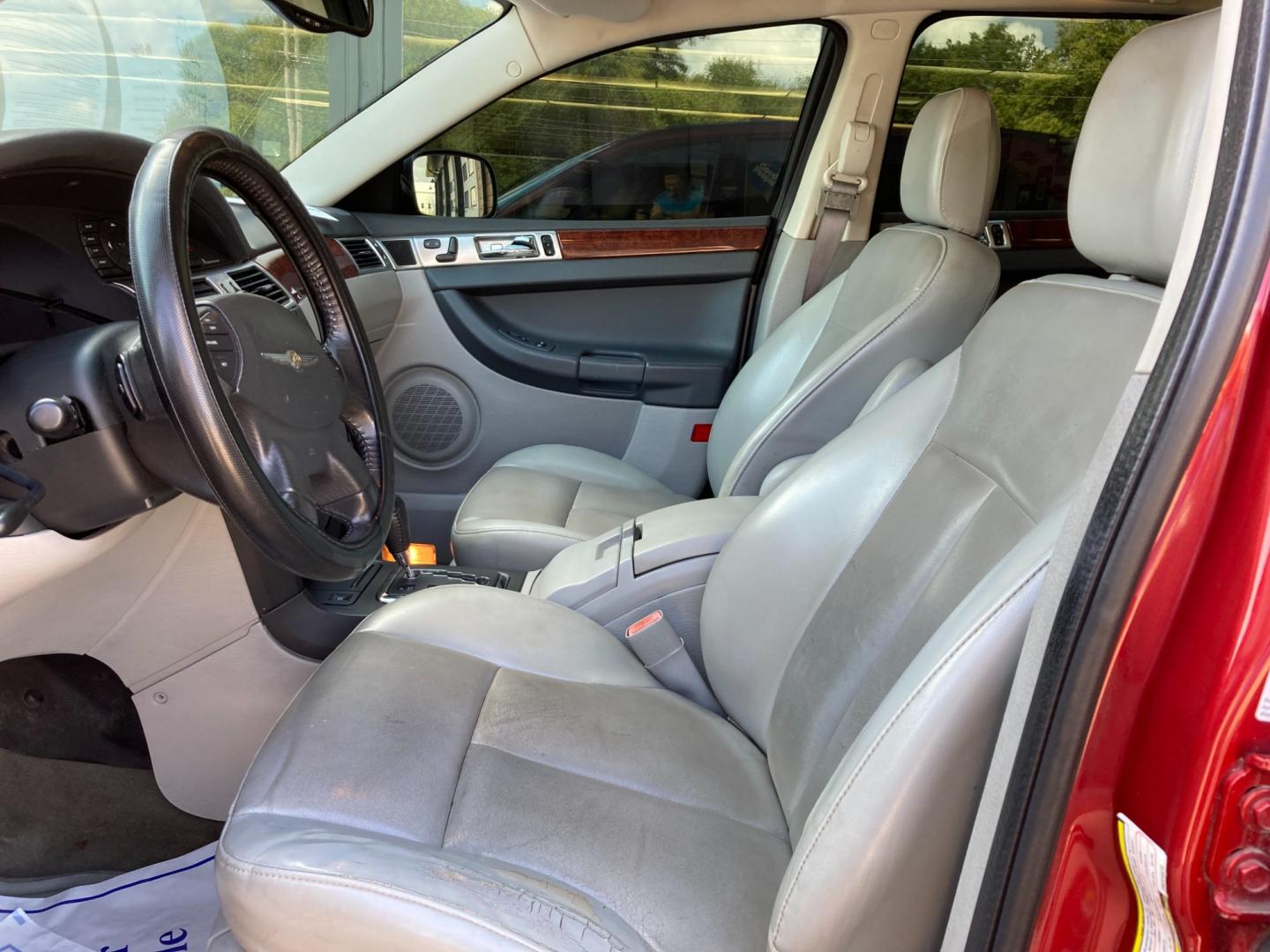 2007 Inferno Red Chrysler Pacifica Touring FWD (2A8GF68X27R) with an 4.0L V6 SOHC 24V engine, 6-Speed Automatic Overdrive transmission, located at 1800 South Ihm Blvd, Freeport, IL, 61032, (815) 232-5543, 42.278645, -89.607994 - Pacifica Touring 4D SUV AWD - Photo#5