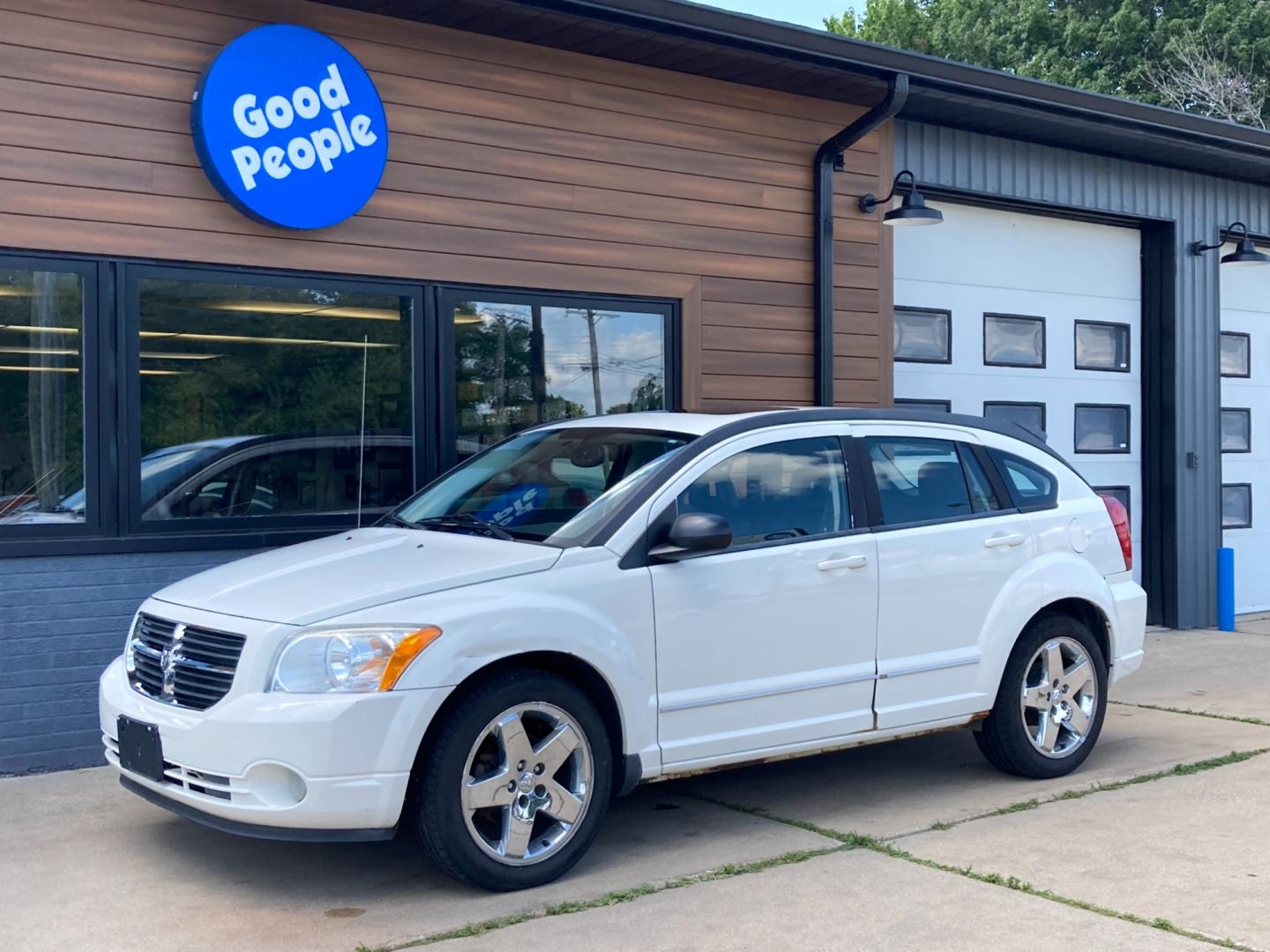 2008 Arctic White Dodge Caliber R/T AWD (1B3HE78K68D) with an 2.4L L4 DOHC 16V engine, CVT transmission, located at 1800 South Ihm Blvd, Freeport, IL, 61032, (815) 232-5543, 42.278645, -89.607994 - Photo#3