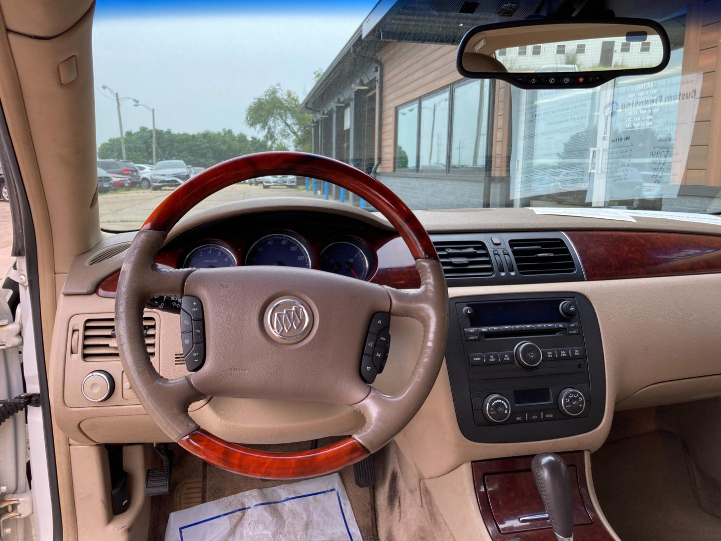 2006 Golden Whitw Met Buick Lucerne CXS (1G4HE57Y26U) with an 4.6L V8 DOHC 32V engine, 4-Speed Automatic Overdrive transmission, located at 1800 South Ihm Blvd, Freeport, IL, 61032, (815) 232-5543, 42.278645, -89.607994 - Photo#4