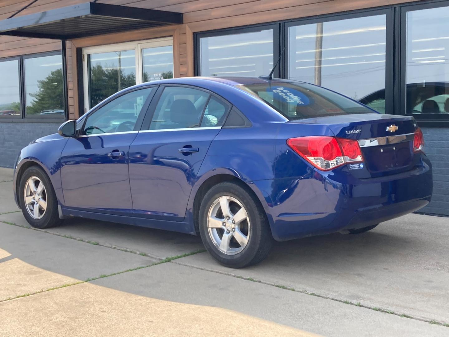 2012 Deep Water Blue Chevrolet Cruze 1LT (1G1PF5SC0C7) with an 1.4L L4 DOHC 16V TURBO engine, 6-Speed Automatic transmission, located at 1800 South Ihm Blvd, Freeport, IL, 61032, (815) 232-5543, 42.278645, -89.607994 - Cruze LT 4D Sedan - Photo#2