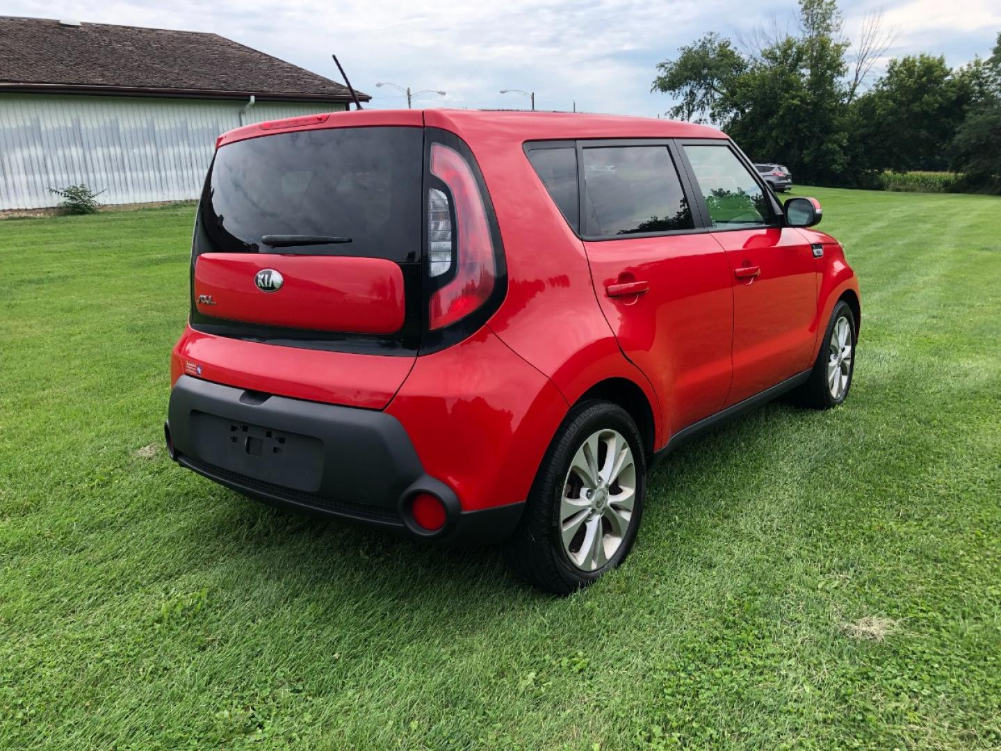 2014 Lipstick Red Kia Soul + (KNDJP3A55E7) with an 2.0L L4 DOHC 16V engine, 6-Speed Automatic transmission, located at 1800 South Ihm Blvd, Freeport, IL, 61032, (815) 232-5543, 42.278645, -89.607994 - Photo#2