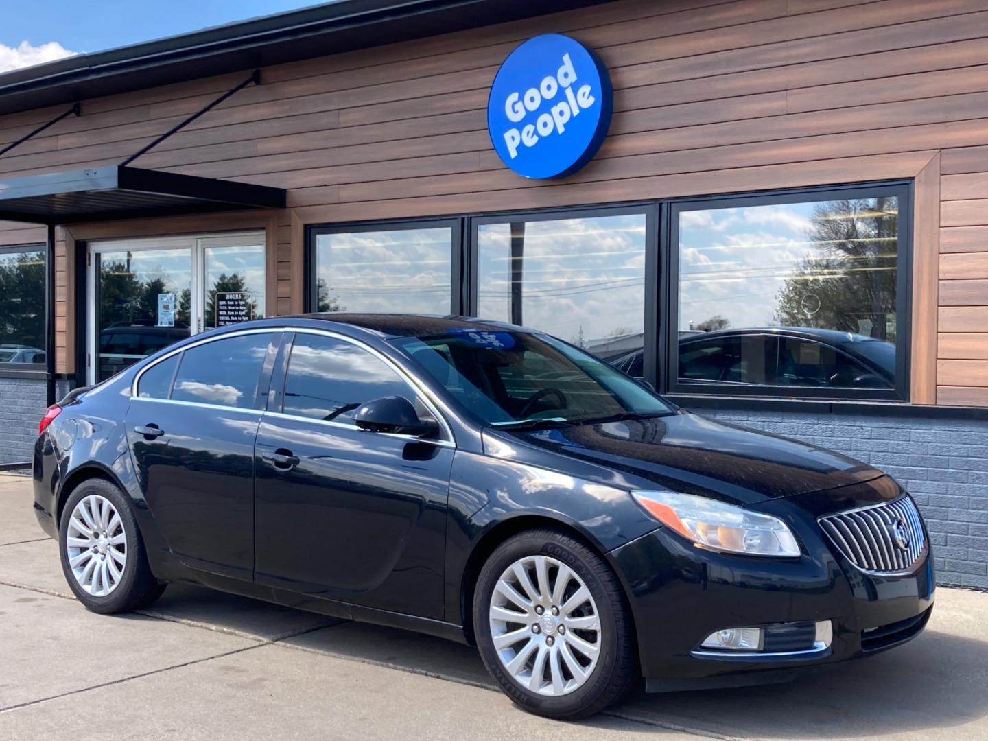 2011 Carbon Black Buick Regal CXL - 1XL (W04GN5EC3B1) with an 2.4L L4 DOHC 16V engine, 6-Speed Automatic transmission, located at 1800 South Ihm Blvd, Freeport, IL, 61032, (815) 232-5543, 42.278645, -89.607994 - Photo#0