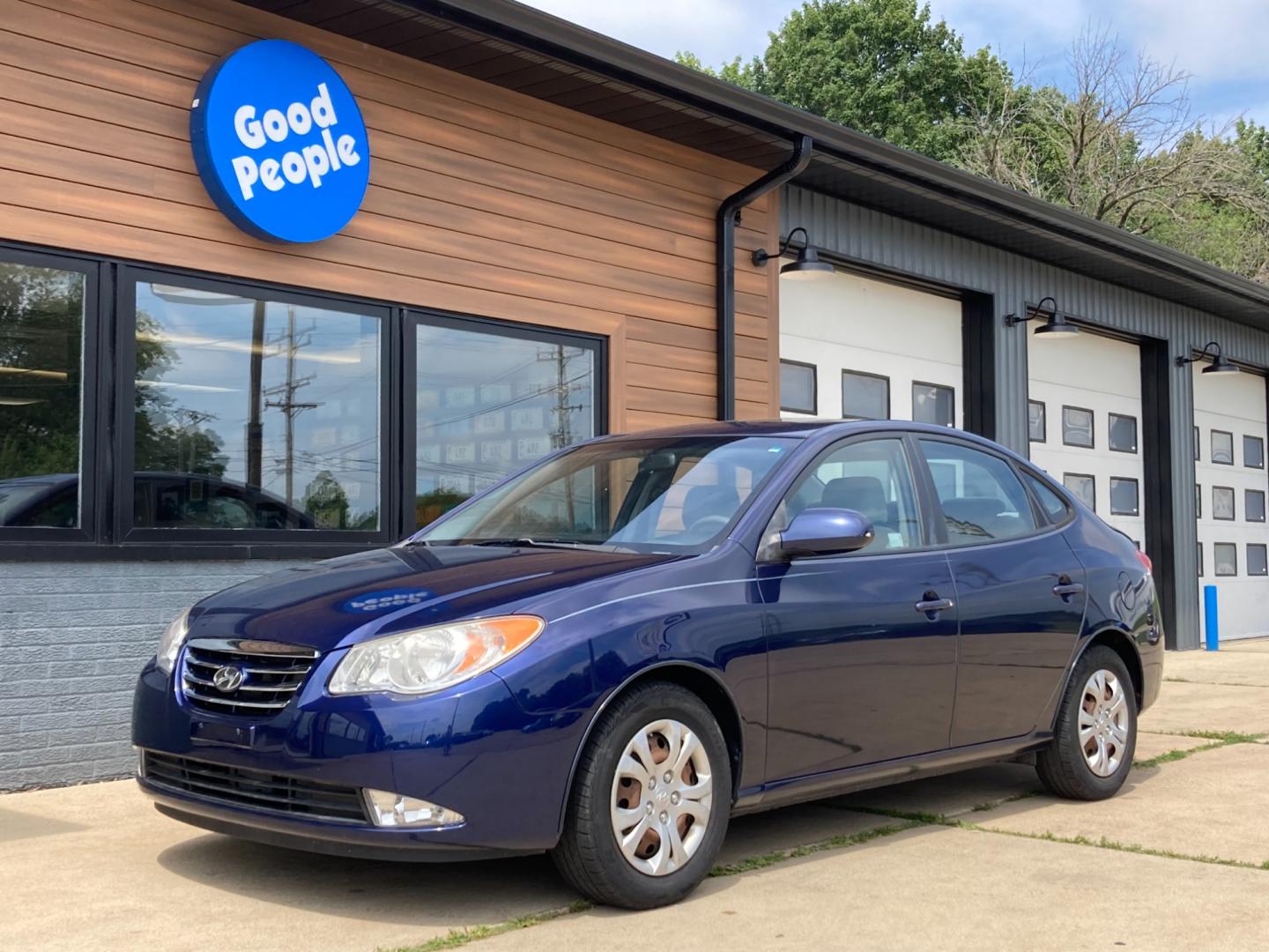 2010 Blue Hyundai Elantra GLS (KMHDU4AD8AU) with an 2.0L L4 DOHC 16V engine, located at 1800 South Ihm Blvd, Freeport, IL, 61032, (815) 232-5543, 42.278645, -89.607994 - Photo#2