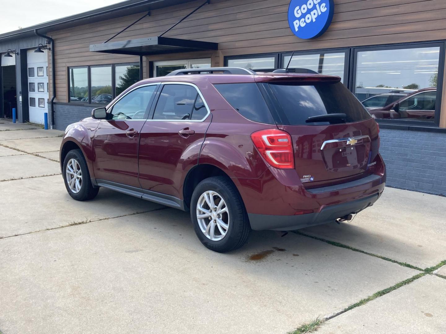 2016 Tin Roof Red Met Chevrolet Equinox LT AWD (2GNFLFEKXG6) with an 2.4L L4 DOHC 16V FFV engine, 6A transmission, located at 1800 South Ihm Blvd, Freeport, IL, 61032, (815) 232-5543, 42.278645, -89.607994 - Photo#4