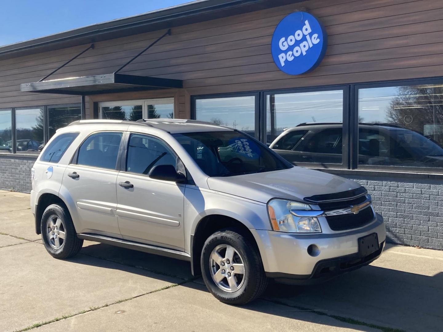 2007 Silver Met Chevrolet Equinox LS AWD (2CNDL23F476) with an 3.4L V6 OHV 12V engine, 5-Speed Automatic transmission, located at 1800 South Ihm Blvd, Freeport, IL, 61032, (815) 232-5543, 42.278645, -89.607994 - Photo#0