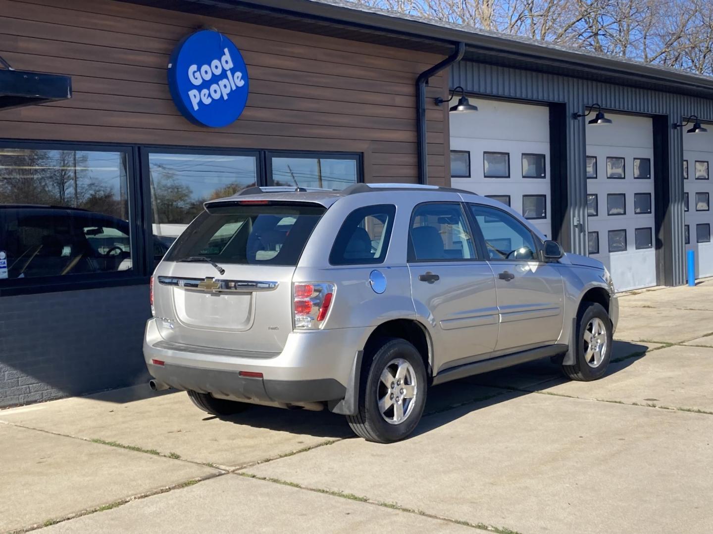 2007 Silver Met Chevrolet Equinox LS AWD (2CNDL23F476) with an 3.4L V6 OHV 12V engine, 5-Speed Automatic transmission, located at 1800 South Ihm Blvd, Freeport, IL, 61032, (815) 232-5543, 42.278645, -89.607994 - Photo#1