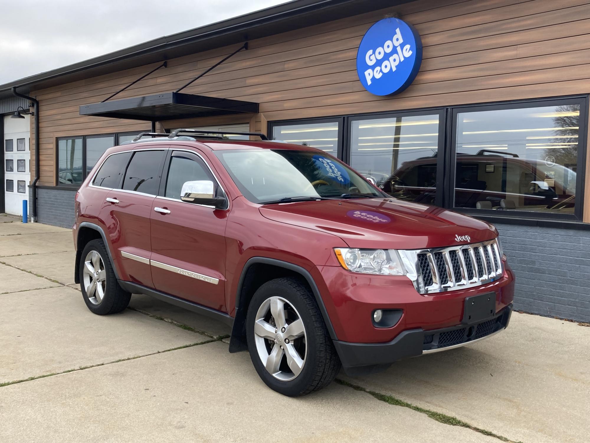 photo of 2012 Jeep Grand Cherokee Overland 4WD