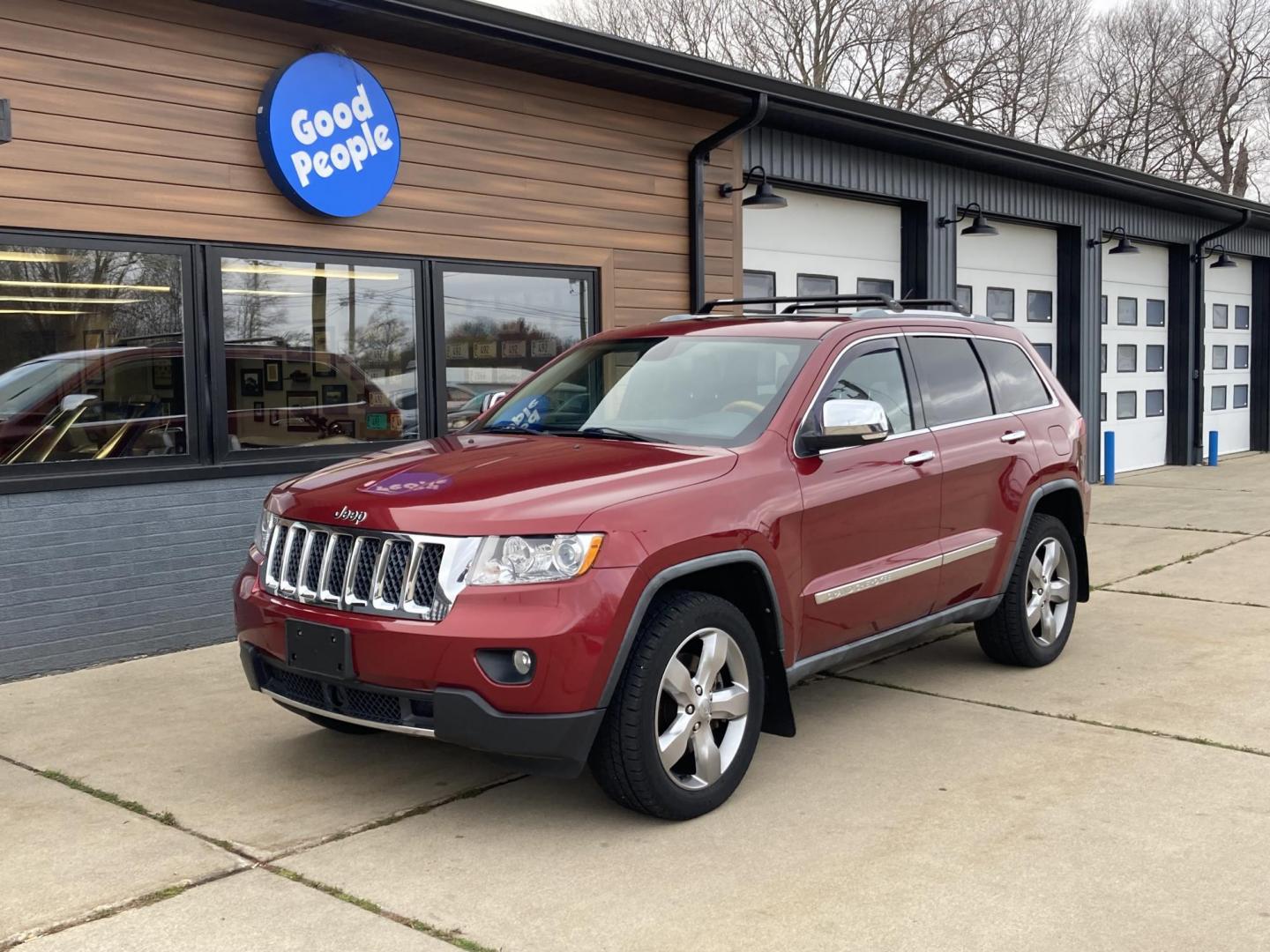 2012 Garnet Red Met. Jeep Grand Cherokee Overland 4WD (1C4RJFCT6CC) with an 5.7L V8 OHV 16V engine, 5-Speed Automatic transmission, located at 1800 South Ihm Blvd, Freeport, IL, 61032, (815) 232-5543, 42.278645, -89.607994 - Grand Cherokee Overland 4D SUV 4WD - Photo#3