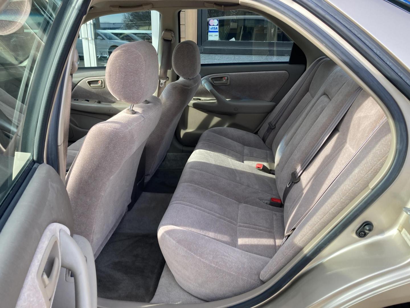 1998 Antique Gold Met. Toyota Camry CE V6 (JT2BF22K1W0) with an 3.0L V6 DOHC 24V engine, 5-Speed Manual Overdrive transmission, located at 1800 South Ihm Blvd, Freeport, IL, 61032, (815) 232-5543, 42.278645, -89.607994 - Photo#7