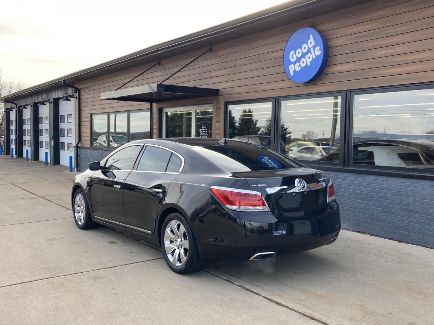 2013 Black Met. Buick LaCrosse Leather Package (1G4GC5G38DF) with an 3.6L V6 DOHC 24V engine, 6-Speed Automatic transmission, located at 1800 South Ihm Blvd, Freeport, IL, 61032, (815) 232-5543, 42.278645, -89.607994 - Photo#2