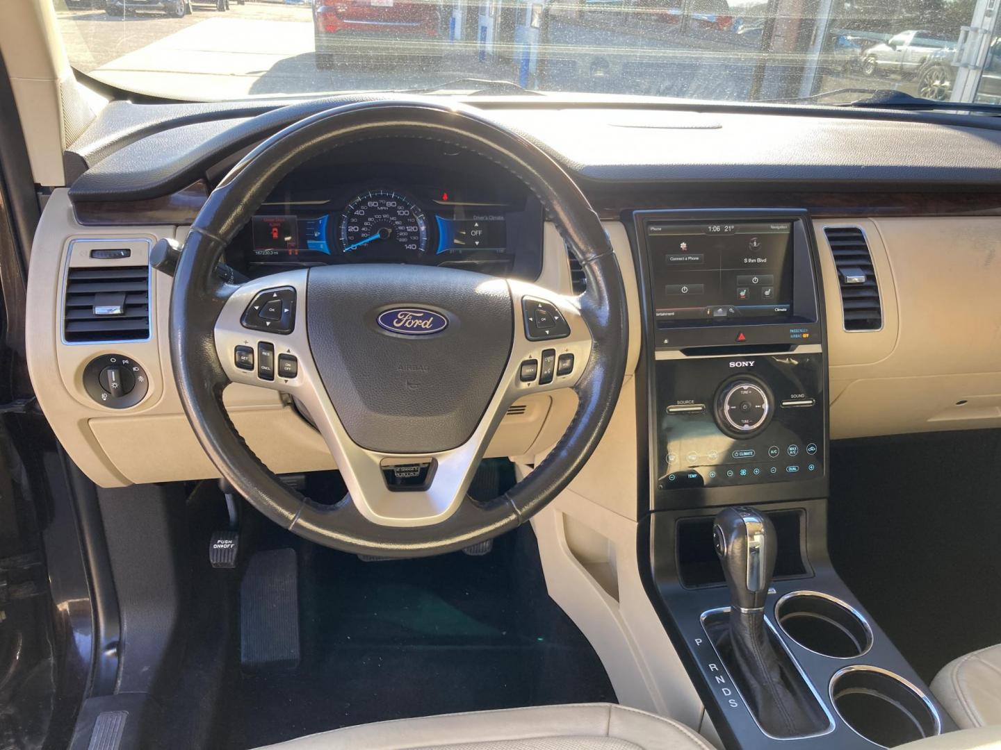 2013 Kodiak Brown Met Ford Flex Limited AWD (2FMHK6D86DB) with an 3.5L V6 DOHC 24V engine, 6-Speed Automatic Overdrive transmission, located at 1800 South Ihm Blvd, Freeport, IL, 61032, (815) 232-5543, 42.278645, -89.607994 - Flex Limited 4D SUV AWD - Photo#5