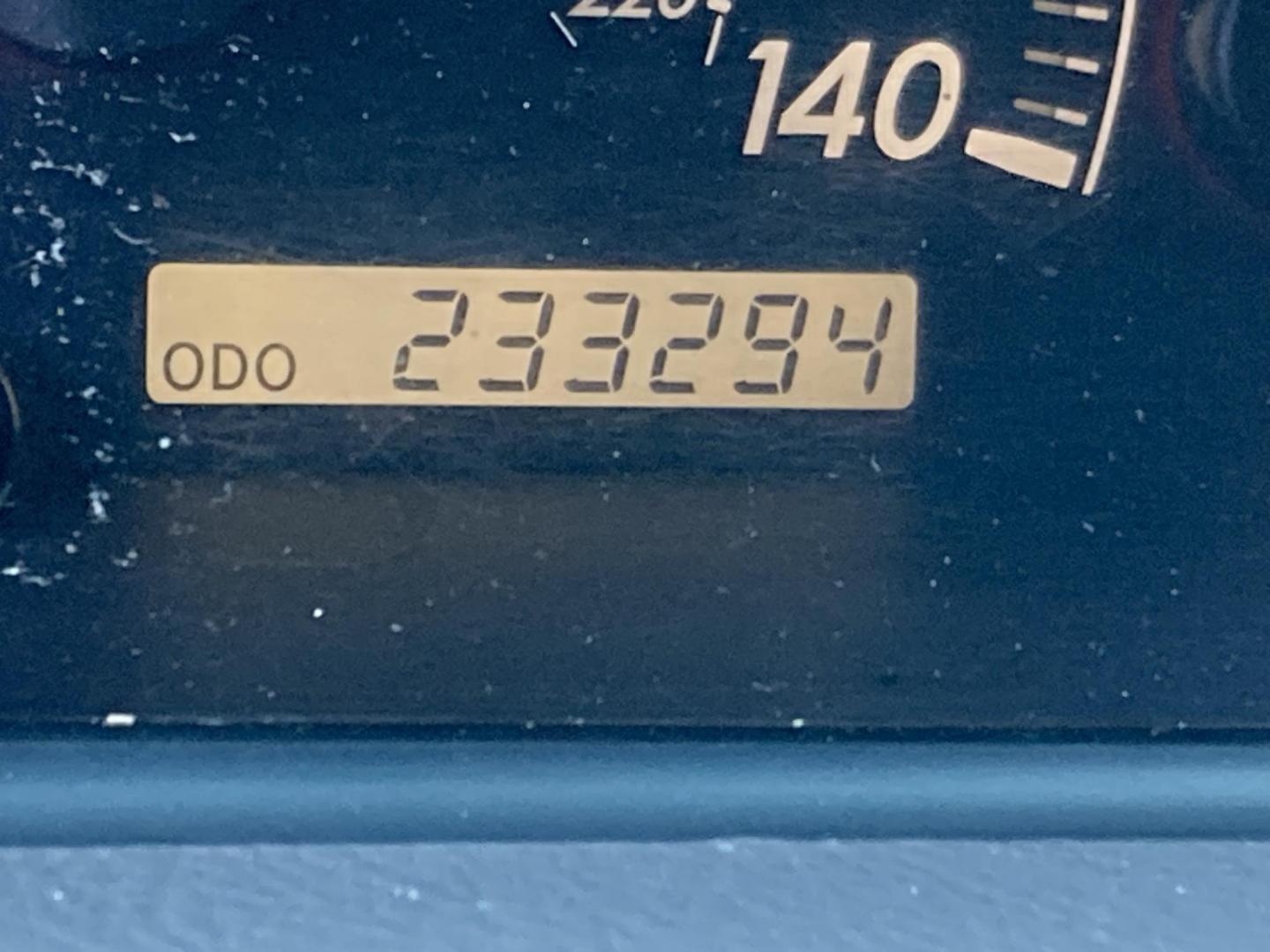 2006 Phantom Gray Met Toyota Camry LE (4T1BE32K36U) with an 2.4L L4 DOHC 16V engine, located at 1800 South Ihm Blvd, Freeport, IL, 61032, (815) 232-5543, 42.278645, -89.607994 - Photo#6